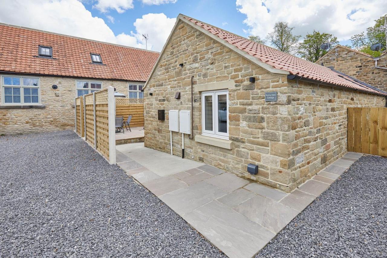 Host & - Sunny Dale * Thornton Dale
